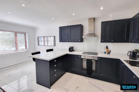 32 Ashmead, Trowbridge, BA14 0PB