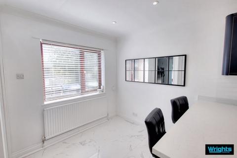 32 Ashmead, Trowbridge, BA14 0PB