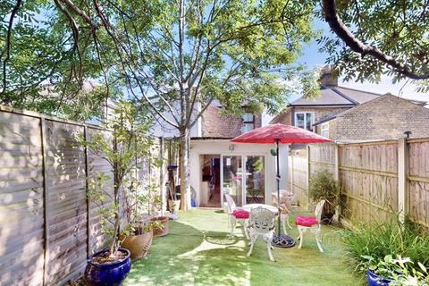 47 New Road, Uxbridge, UB8 3DY