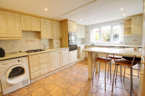 54 Hammondstreet Road, Cheshunt, Waltham Cross, EN7 6NT