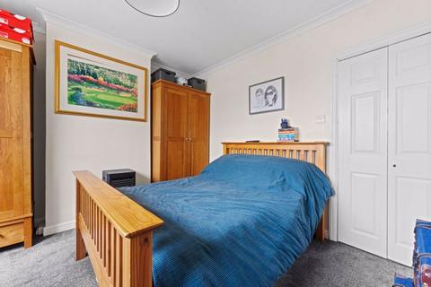 72 Boscombe Road, Worcester Park, KT4 8PL