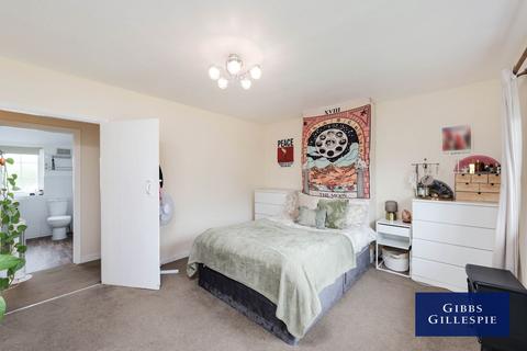 2 bedroom cottage to rent, Grays Cottages, Breakspear Road, Middlesex, UB9 6LT