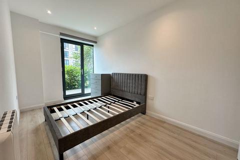 2 bedroom flat to rent, 7 Bath Road, Slough, SL1
