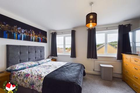 26 Freemans Road, Tuffley, Gloucester, GL4 0XJ