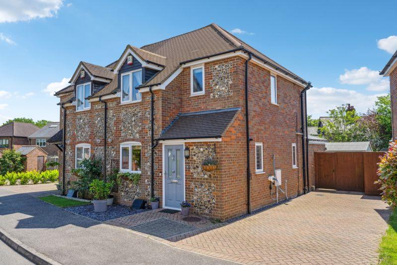 Barley View, Prestwood HP16 2 bed semi-detached house for sale - £550,000