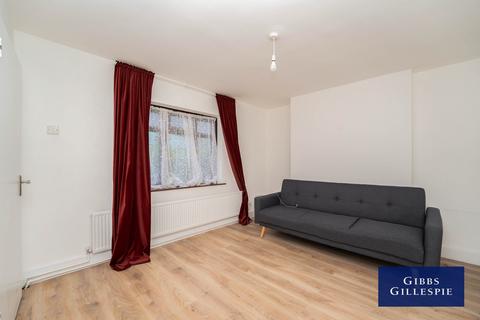 3 bedroom semi-detached house to rent, Wales Farm Road, Acton, W3