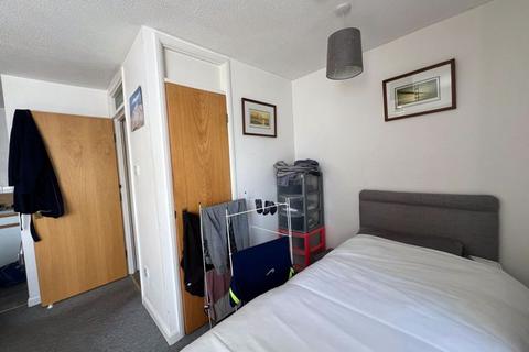 Studio to rent, Palmers Leaze, Bradley Stoke