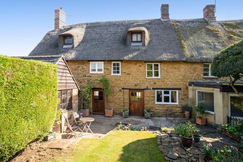 3 bedroom cottage for sale, High Street, Banbury OX15