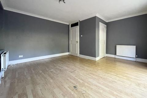 Studio for sale, Whitehorse Lane, South Norwood