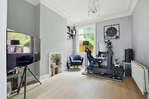 4 bedroom terraced house for sale, Cressida Road  Whitehall Park N19 3JW