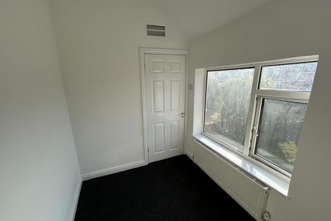 3 bedroom terraced house to rent, Matthews Road, Murton, Seaham, SR7 9DG