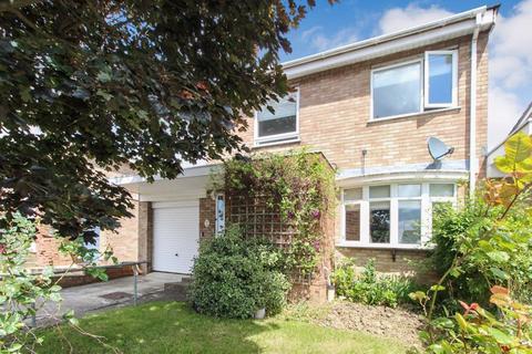 15 Arundel Drive, Bedford, MK41 8JF