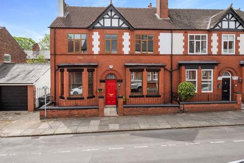 4 bedroom semi-detached house for sale, St. Malo Road, Wigan WN1