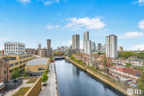 3 bedroom flat to rent, Copper Works Wharf London E15