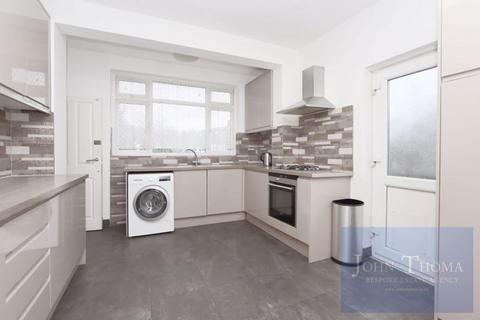 38 Chigwell Park Drive, Chigwell, IG7 5BD