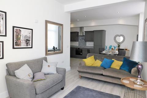 2 bedroom flat for sale, Malt Mill Lane, Stafford ST16