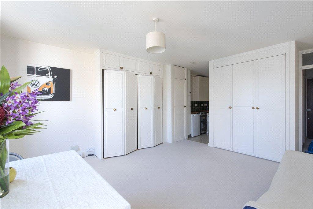 Battersea Church Road, London Studio for sale £300,000