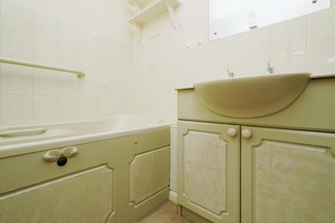 1 bedroom flat for sale, Old Bedford Road, Luton LU2