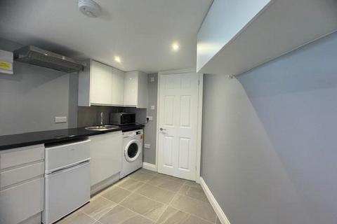 Studio to rent, Huxley Close, Wexham Court, Slough, SL3 6LW