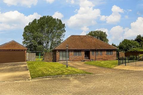 4 bedroom detached bungalow for sale, Chislett Close, Sellindge, Ashford, Kent