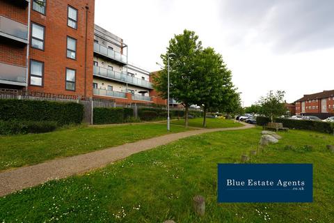 2 bedroom apartment for sale, Cranford Lane, Hounslow, TW5