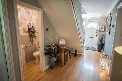 11 Bishops Close, Bowdon, Altrincham, WA14 3NB