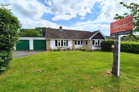 3 bedroom detached bungalow for sale, Croft Crescent, Yarpole, Leominster, Herefordshire, HR6 0BH