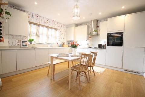 2 bedroom apartment for sale, 186A High Street HA8