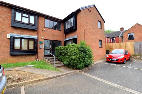 Studio for sale, Astra Court, Round Green, Luton, Bedfordshire, LU2 7SG