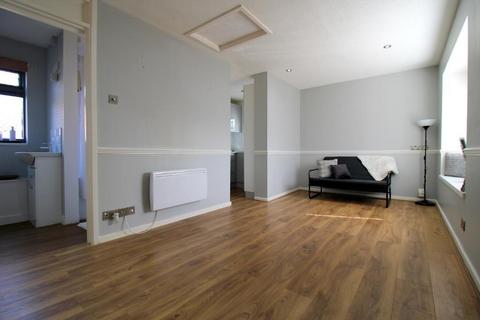 Studio for sale, Astra Court, Round Green, Luton, Bedfordshire, LU2 7SG