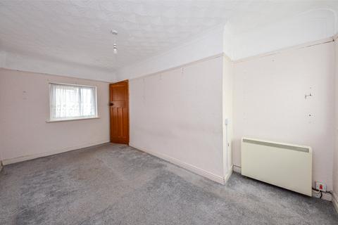 3 bedroom terraced house for sale, Dol Beuno, Bontnewydd, Caernarfon, Gwynedd, LL55