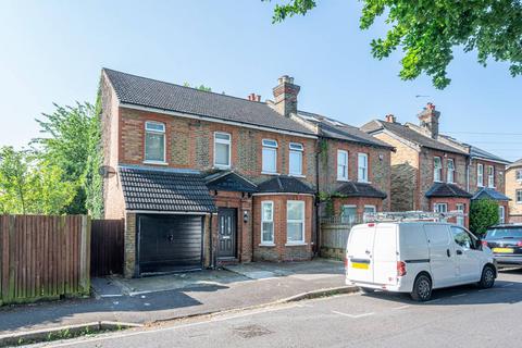 2 bedroom flat to rent, Weston Road, Bromley, BR1