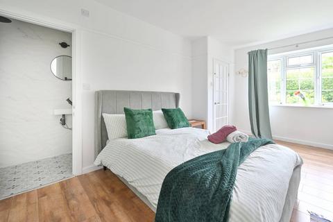 4 bedroom semi-detached house to rent, Dulwich, North Dulwich, London, SE24