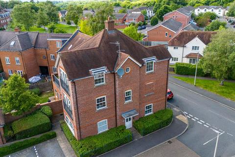 2 bedroom apartment for sale, Cruickshank Drive, Wendover, HP22 5FD