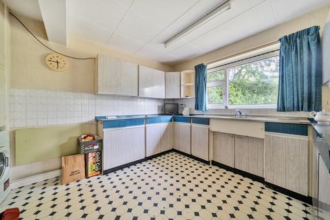 Sunnybank The Hillside, Orpington, BR6 7SD