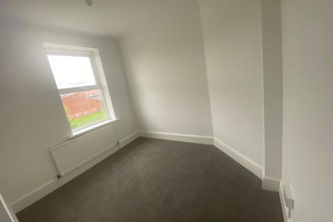 2 bedroom terraced house to rent, Yewvale Road, Newcastle upon Tyne