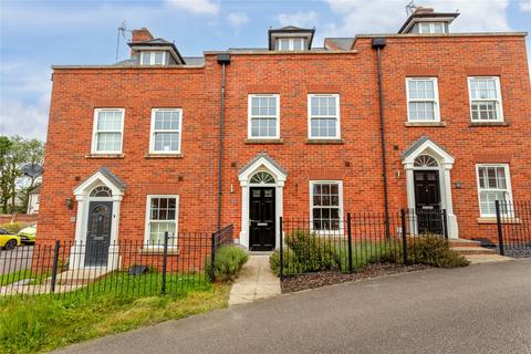 4 bedroom terraced house for sale, Nottingham Close, Ampthill, Bedfordshire, MK45