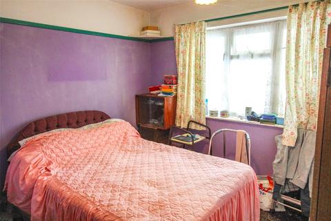 2 bedroom bungalow for sale, Grange Road, Toddington, Bedfordshire, LU5