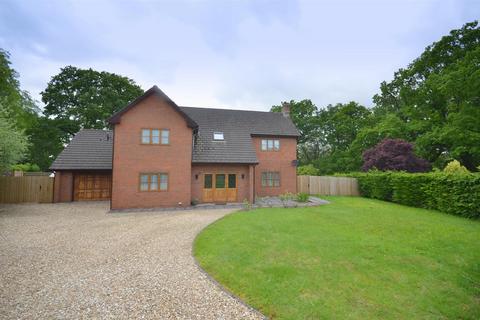 4 bedroom detached house for sale, Crossgates, Llandrindod Wells