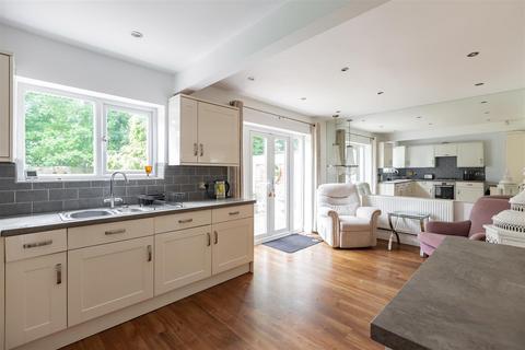 4 bedroom detached house for sale, Warwick Gardens, Meopham Gravesend DA13
