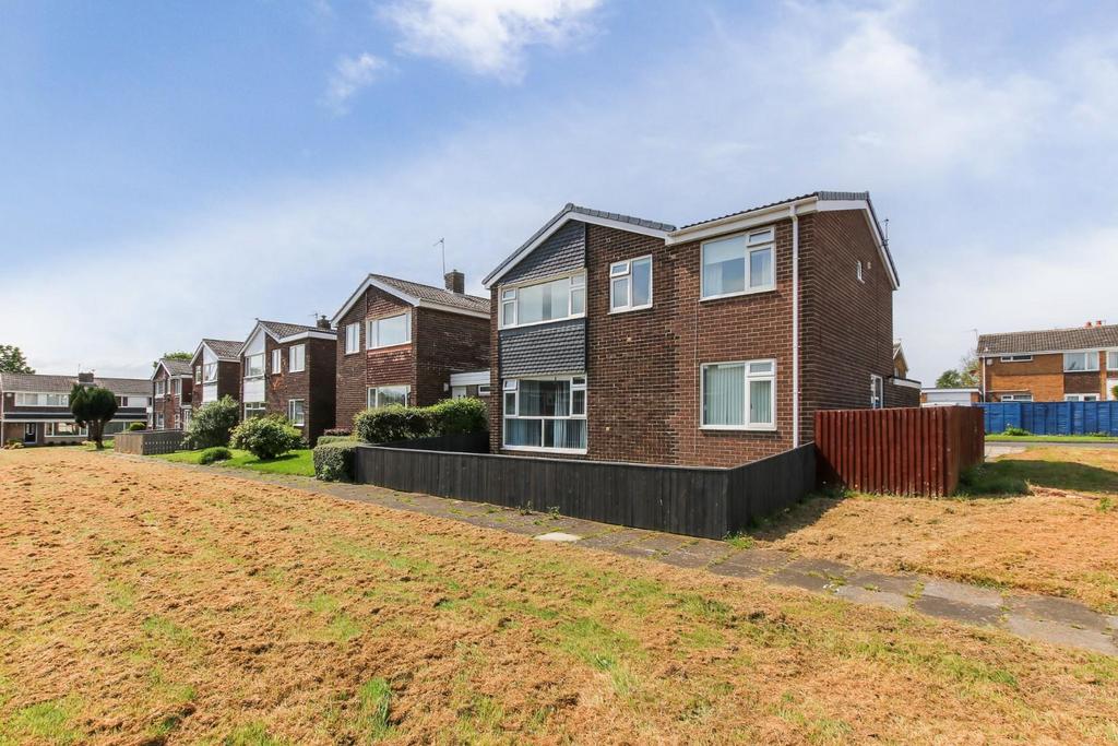 Cateran Way, Cramlington, NE23 4 bed detached house for sale £240,000