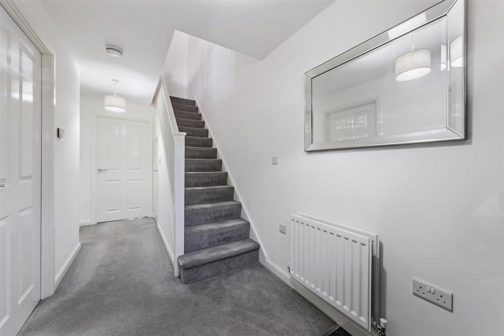 8 Simford Way Web06.jpg