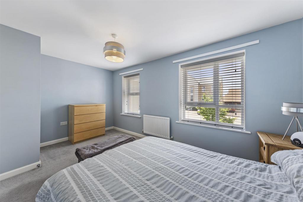 8 Simford Way Web16.jpg