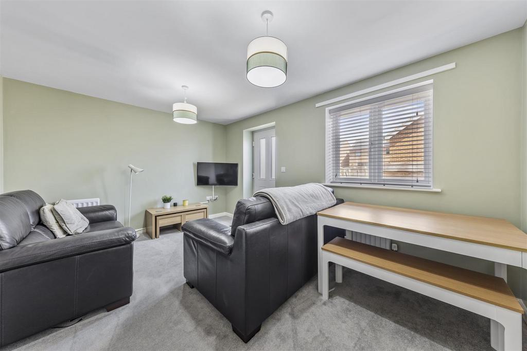 8 Simford Way Web12.jpg