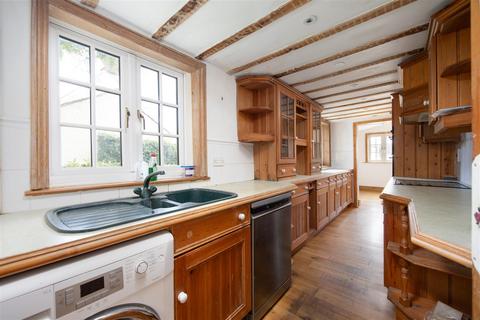 6 Silver Street, Steeple Ashton, Trowbridge, BA14 6HB