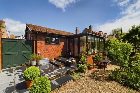 2 bedroom detached bungalow for sale, 2 Chapel Lane, Langtoft, Driffield, YO25 3TS