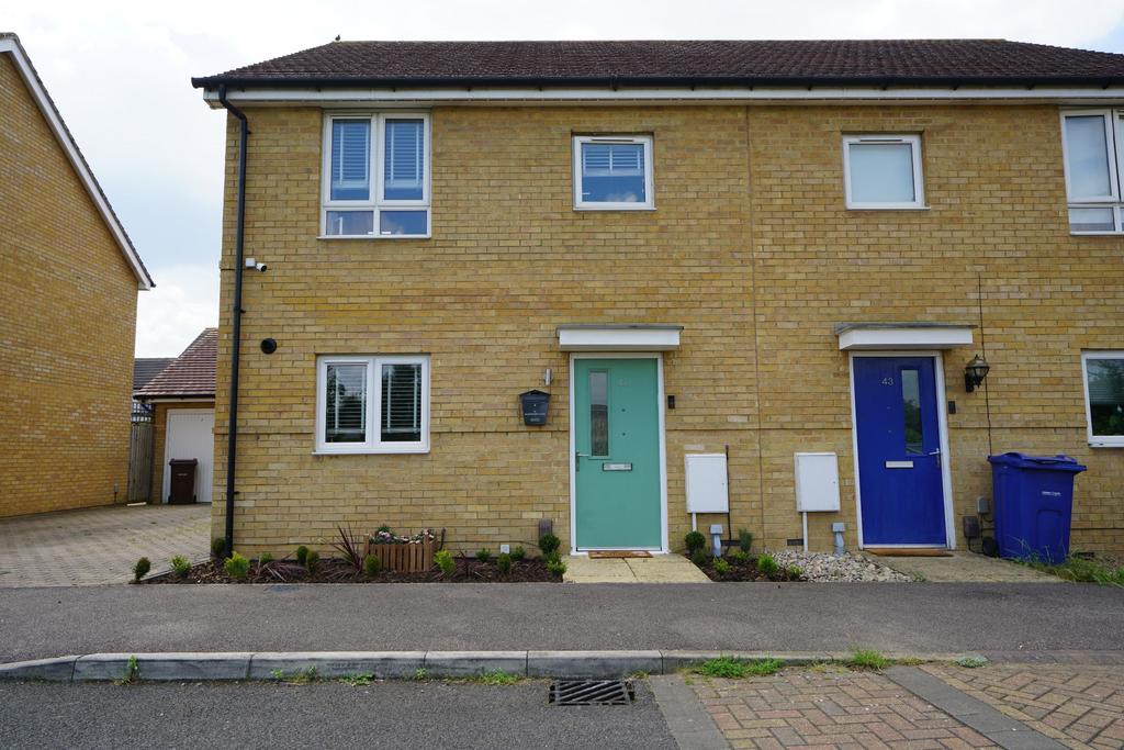 Woodside Close, Grays 3 bed semidetached house for sale £425,000