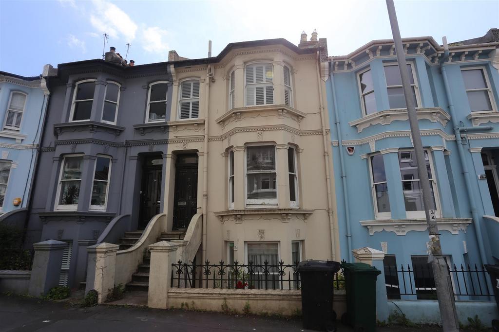 Queens Park Road, Brighton 1 bed flat to rent £1,100 pcm (£254 pw)