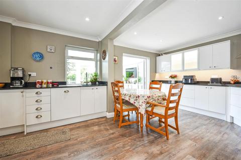 4 bedroom semi-detached house for sale, Ashfield Road, Andover