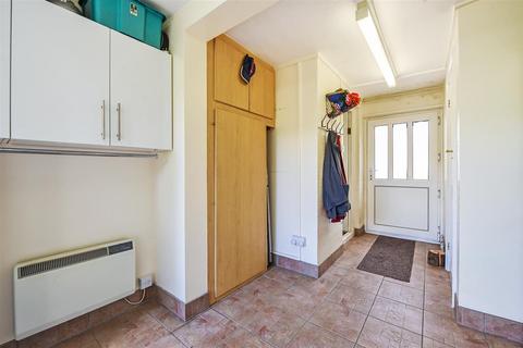21 Ashfield Road, Andover, SP10 3PE